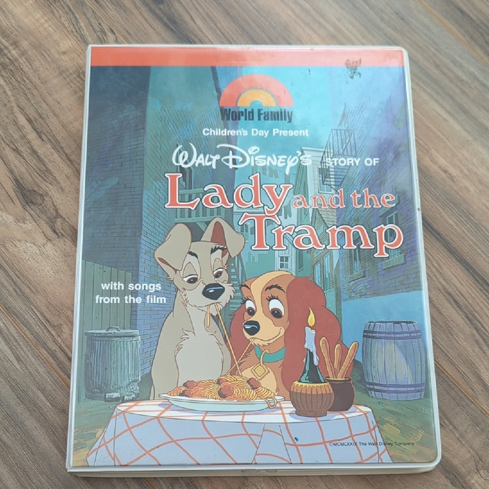 Vintage Walt Disney's Lady and the Tramp Cassette Tape And Read Along Set